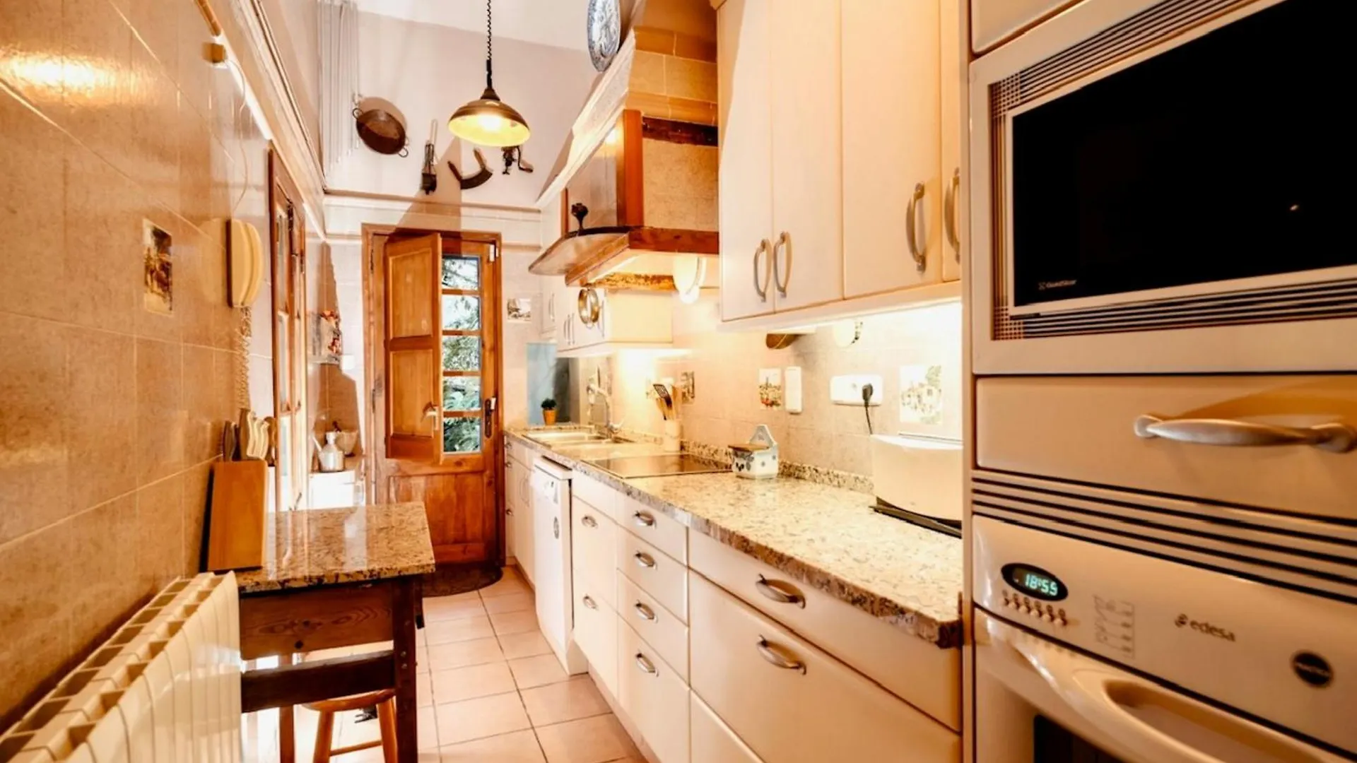 Casa de Férias Homeholidaysrentals Suria - Costa Barcelona Sant Pol De Mar